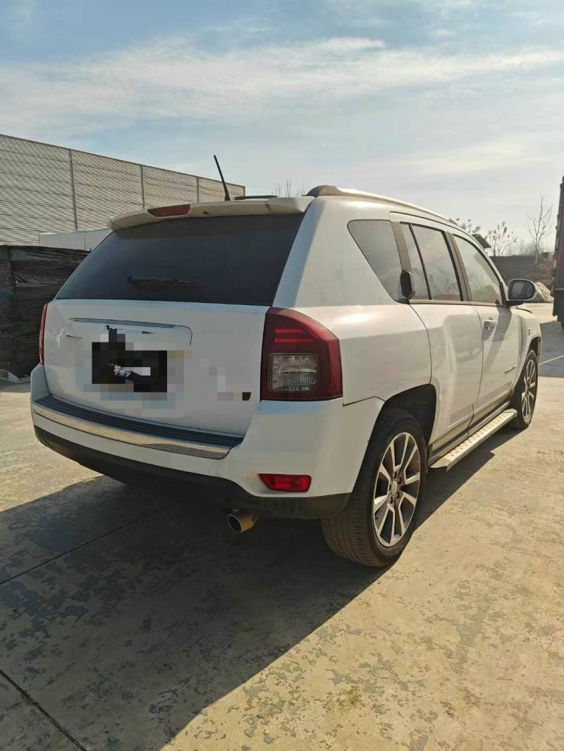 臨沂14年Jeep指南者9