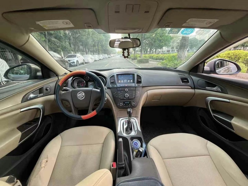 东莞11年别克君威6