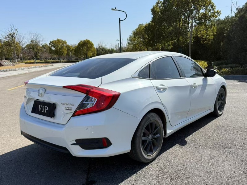 盐城19年本田思域5