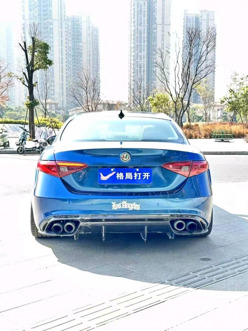 广州18年阿尔法·罗密欧Giulia5