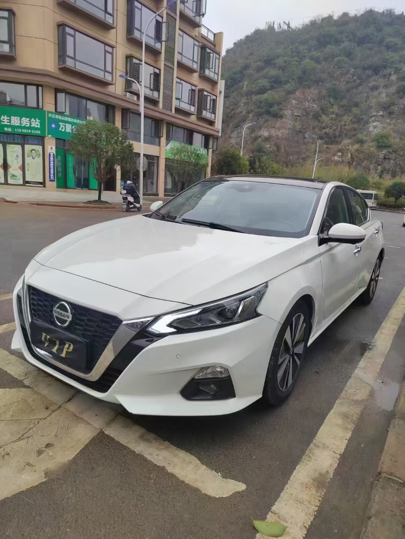 貴陽21年日產天籟3