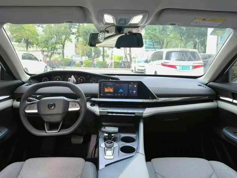 深圳23年長安汽車UNI3