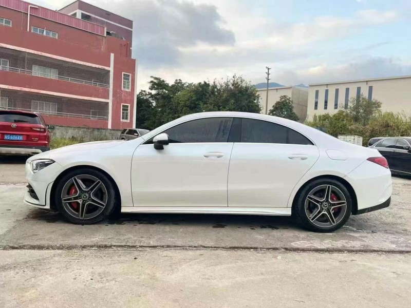 广州21年奔驰CLA3