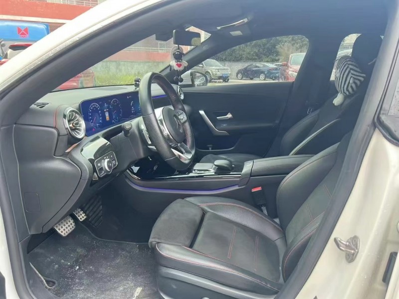 广州21年奔驰CLA4