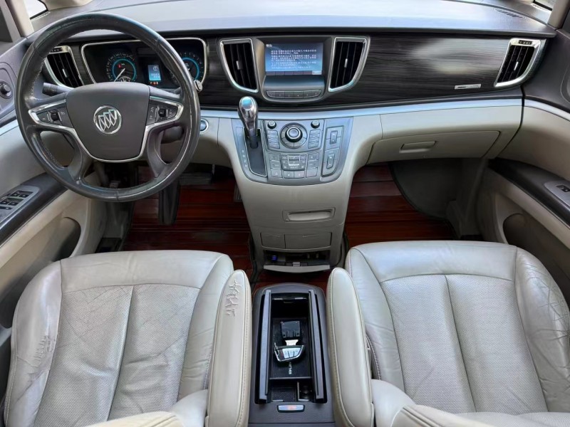 济宁12年别克GL84