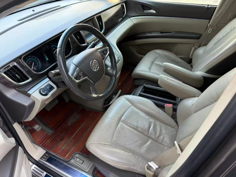 济宁12年别克GL85