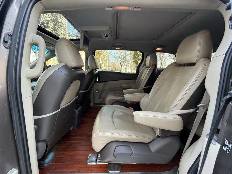 济宁12年别克GL86