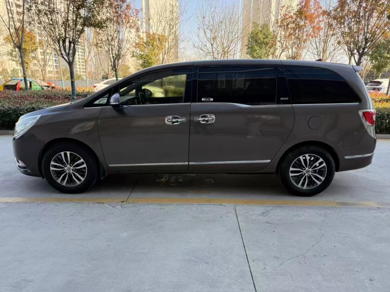 济宁12年别克GL87