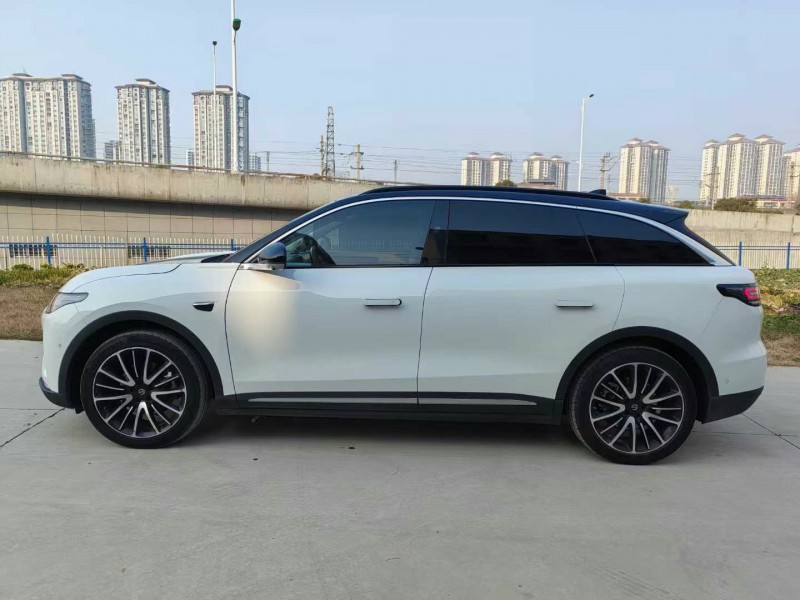 襄陽22年零跑汽車C118