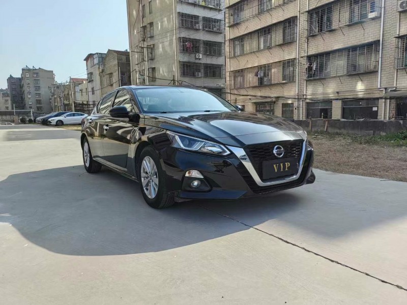襄陽21年日產天籟2