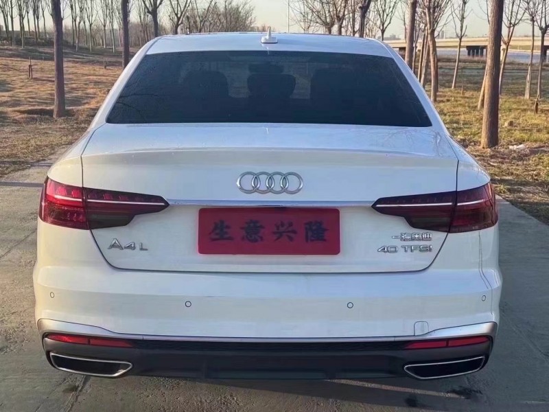 鄭州21年奧迪A4L9