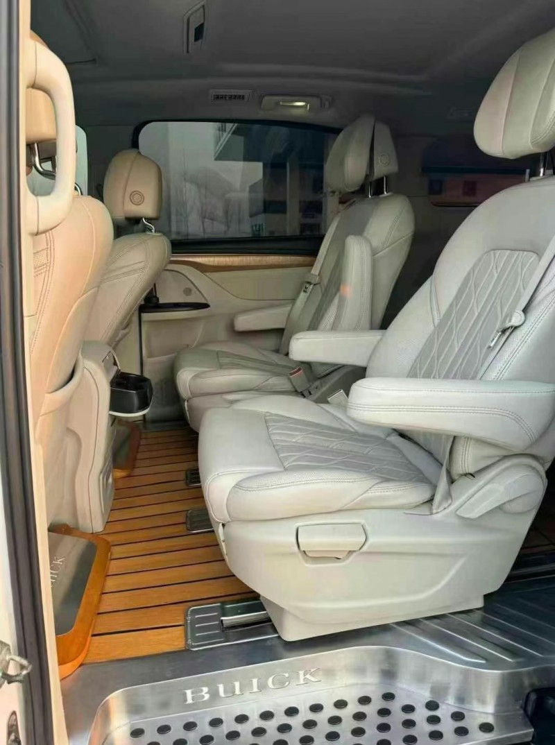 枣庄19年别克GL86