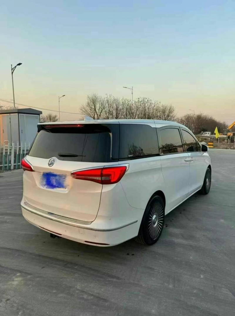 枣庄19年别克GL87