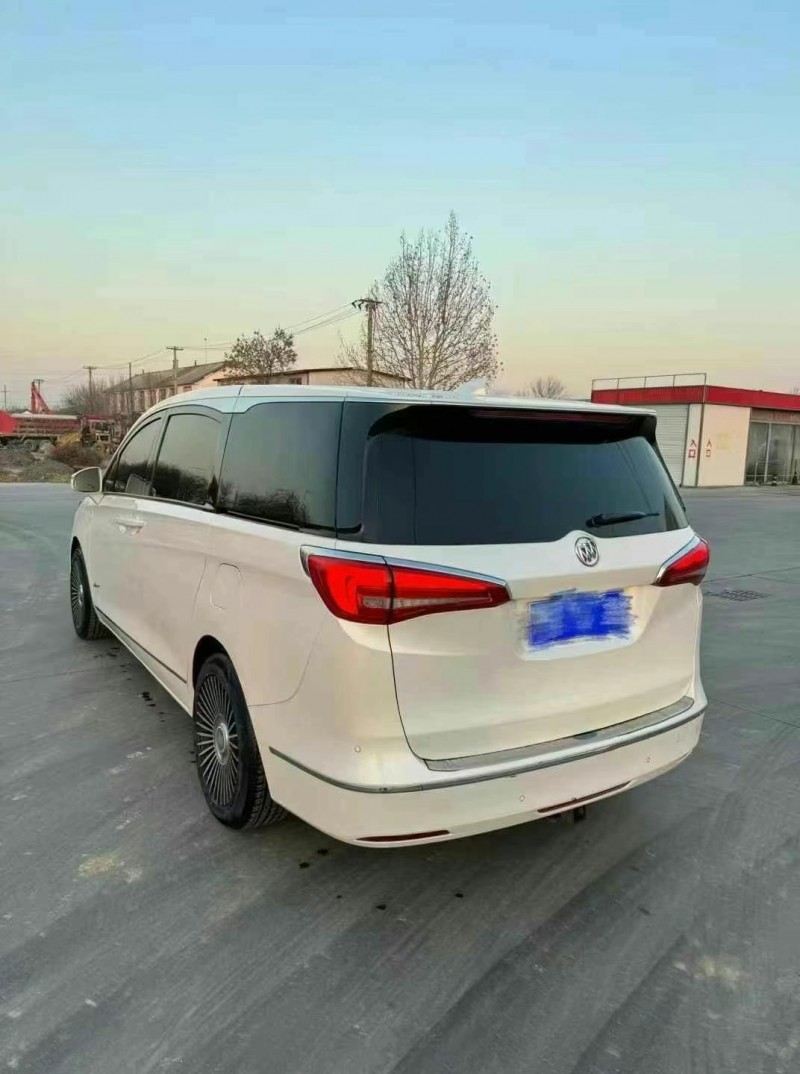 枣庄19年别克GL88