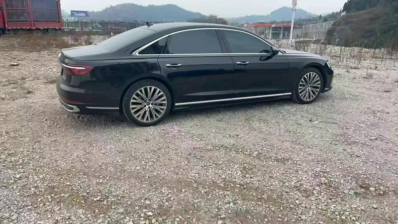 貴陽23年奧迪A8L5