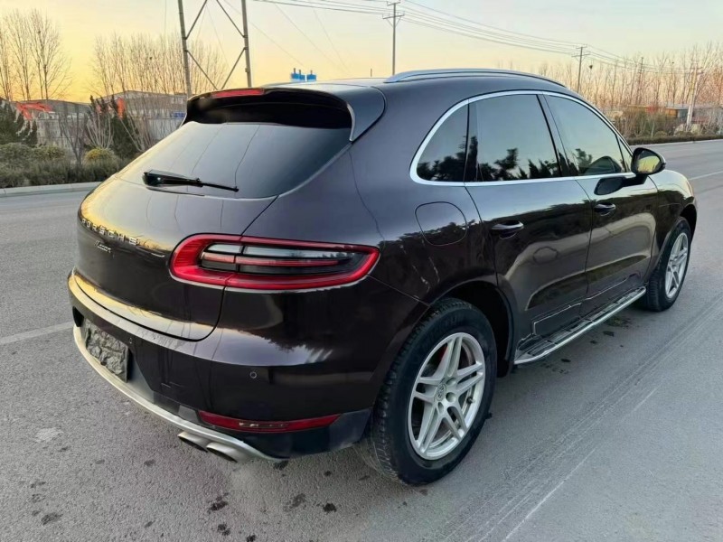東營16年保時捷Macan4