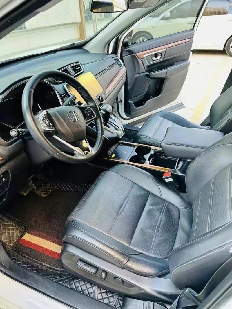 济宁22年本田CRV5