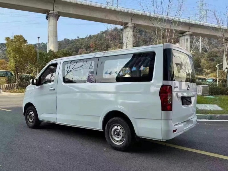 衢州23年長安汽車睿行6