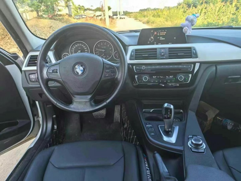 保定17年宝马3系4