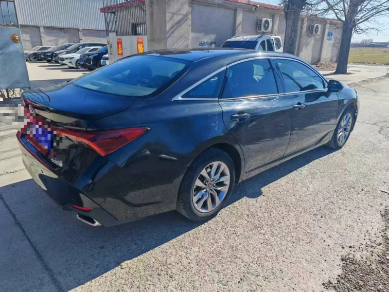 保定21年丰田亚洲龙8