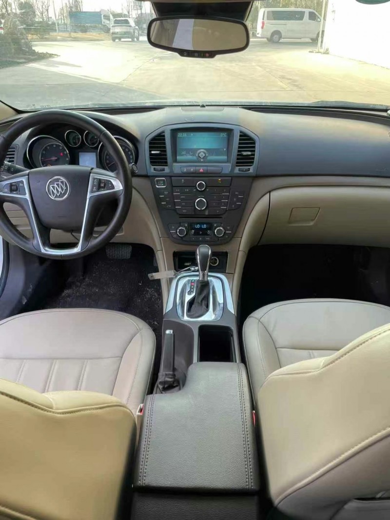 徐州12年别克君威7