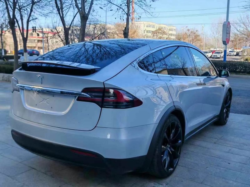 六盤水17年特斯拉MODEL X7