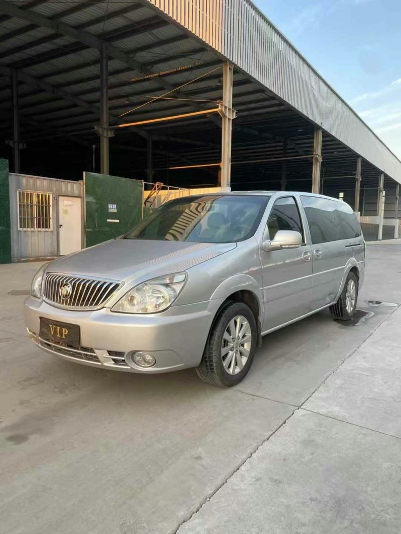 徐州13年别克GL83