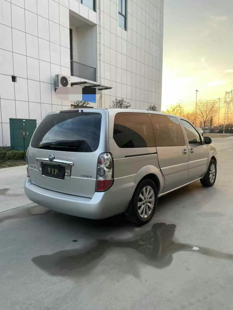 徐州13年别克GL84