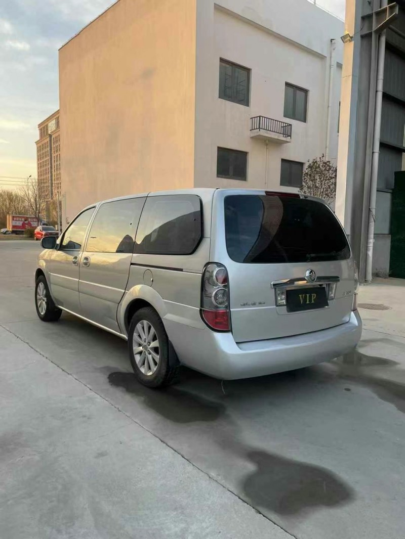 徐州13年别克GL85