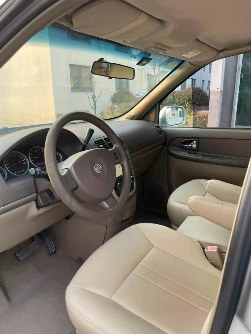 徐州13年别克GL88