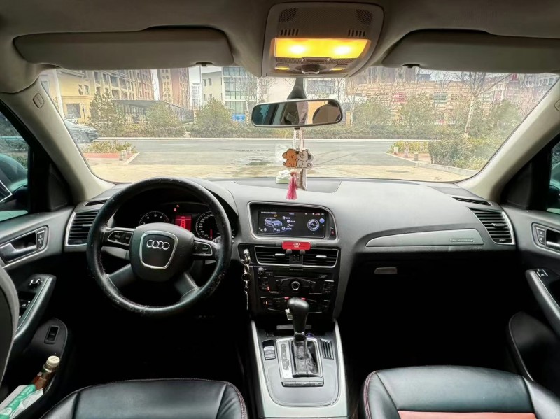 青岛13年奥迪Q54