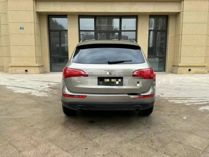 青岛13年奥迪Q59