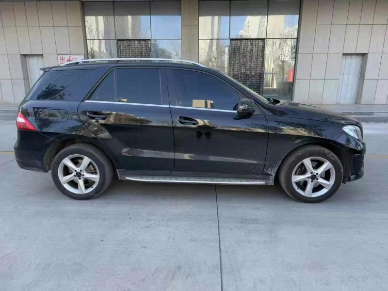 济宁14年奔驰ML7