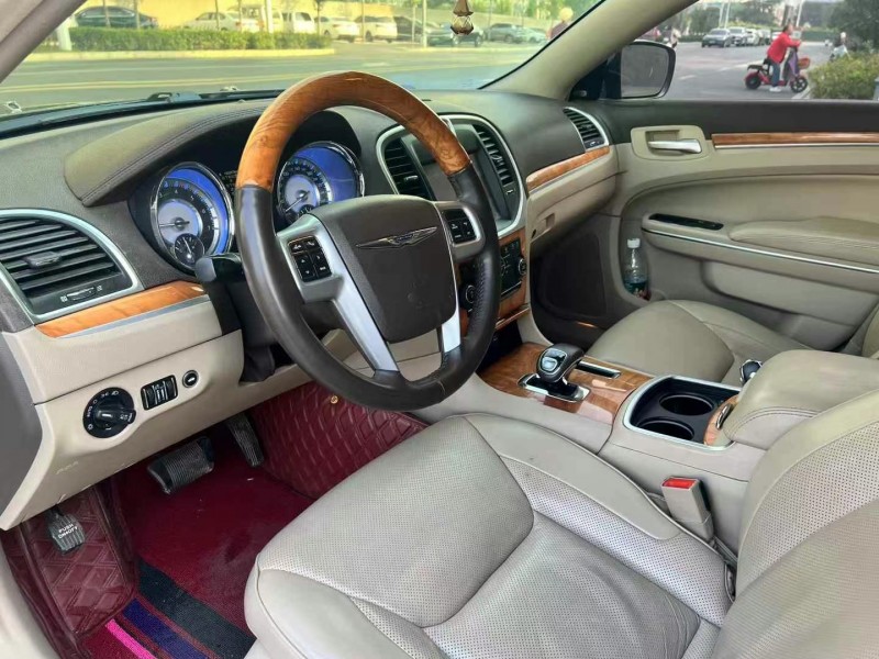 鄭州14年克萊斯勒300C5