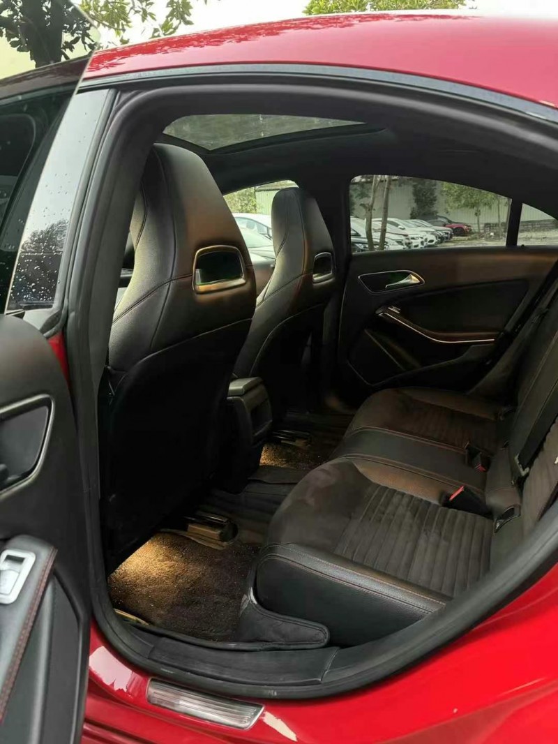 广州18年奔驰CLA9