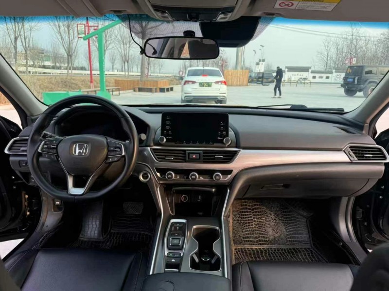 徐州19年本田雅阁3