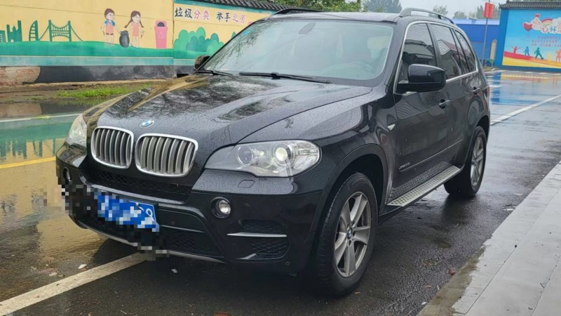 保定12年宝马X52