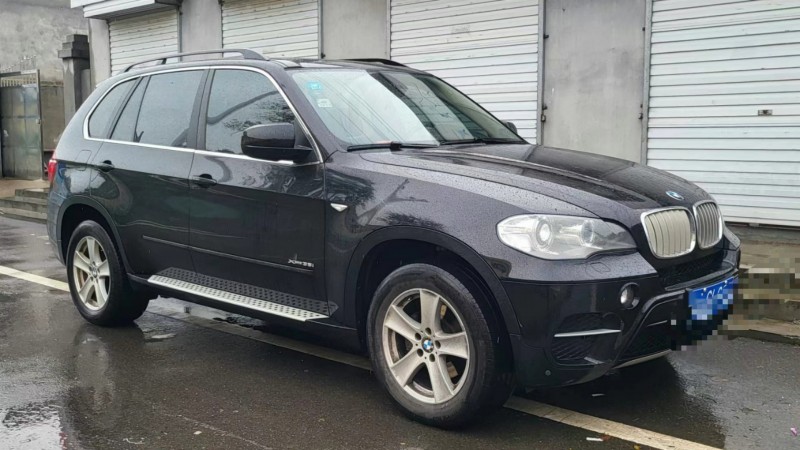 保定12年宝马X53