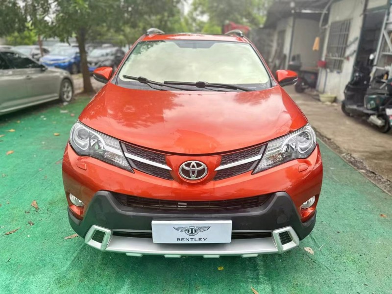 广州14年丰田RAV4荣放1
