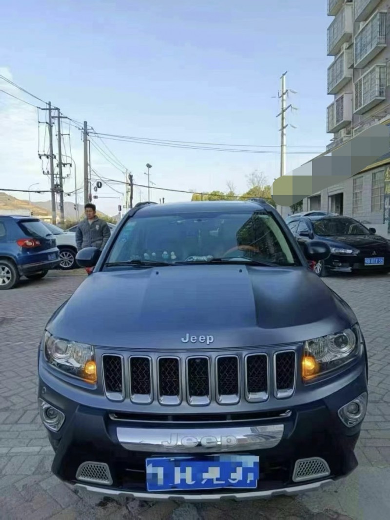 黃石16年Jeep指南者1