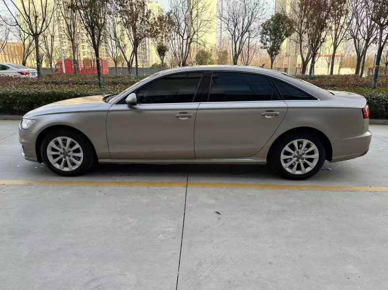 济宁17年奥迪A6L8
