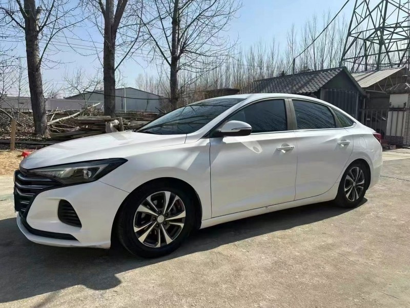 濱州20年長安汽車逸動3