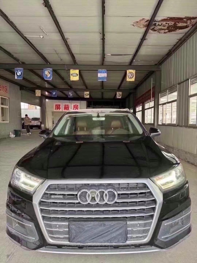 济宁16年奥迪Q71