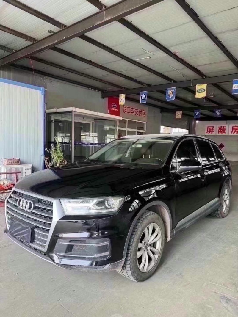 济宁16年奥迪Q72