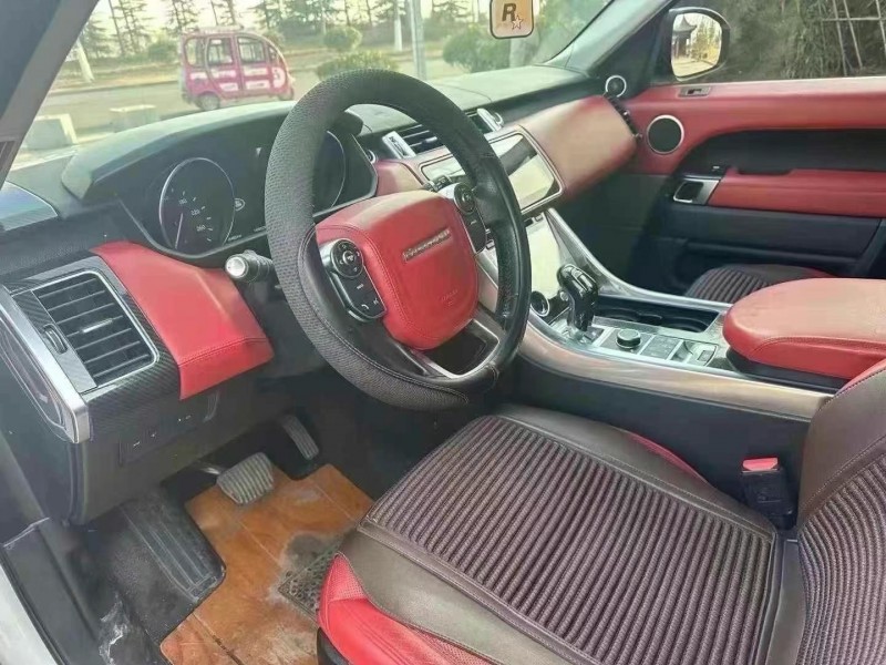 青岛16年路虎揽胜运动5