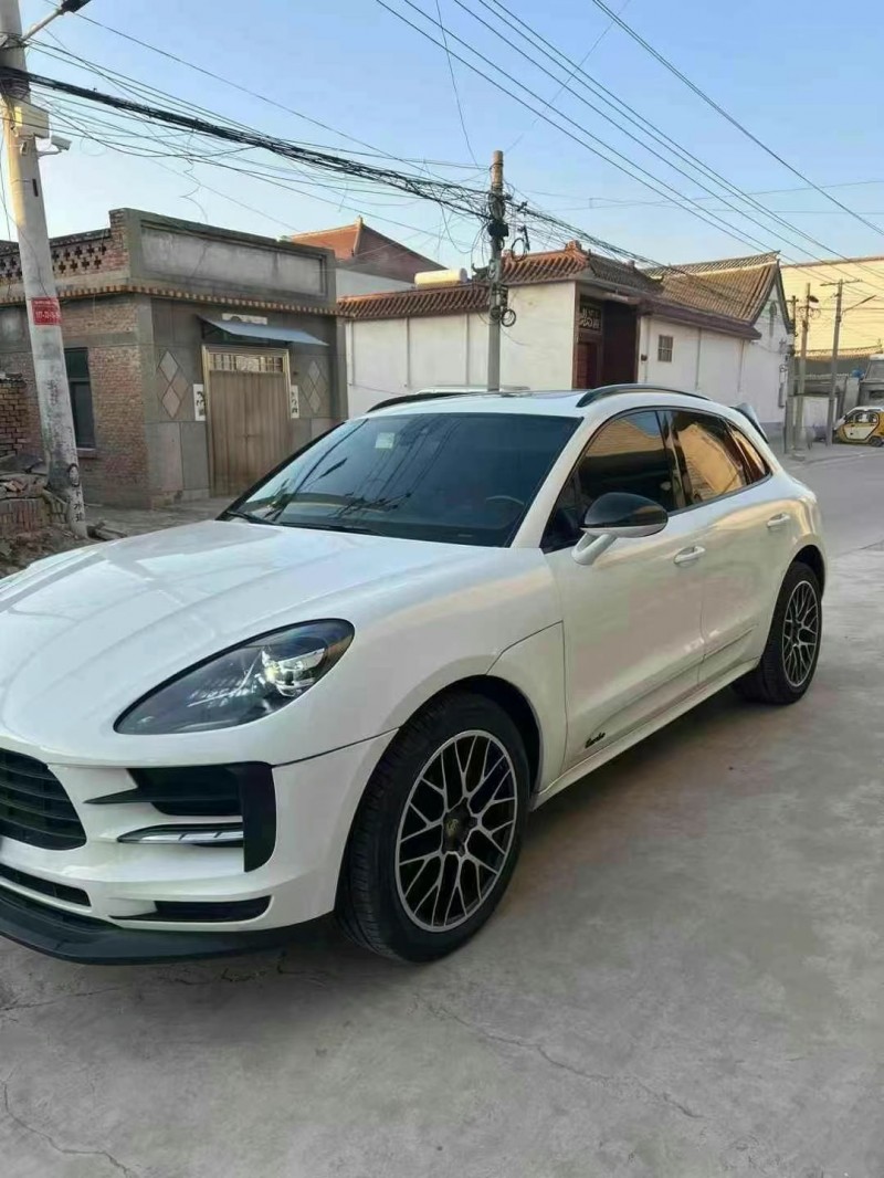 菏泽17年保时捷Macan2