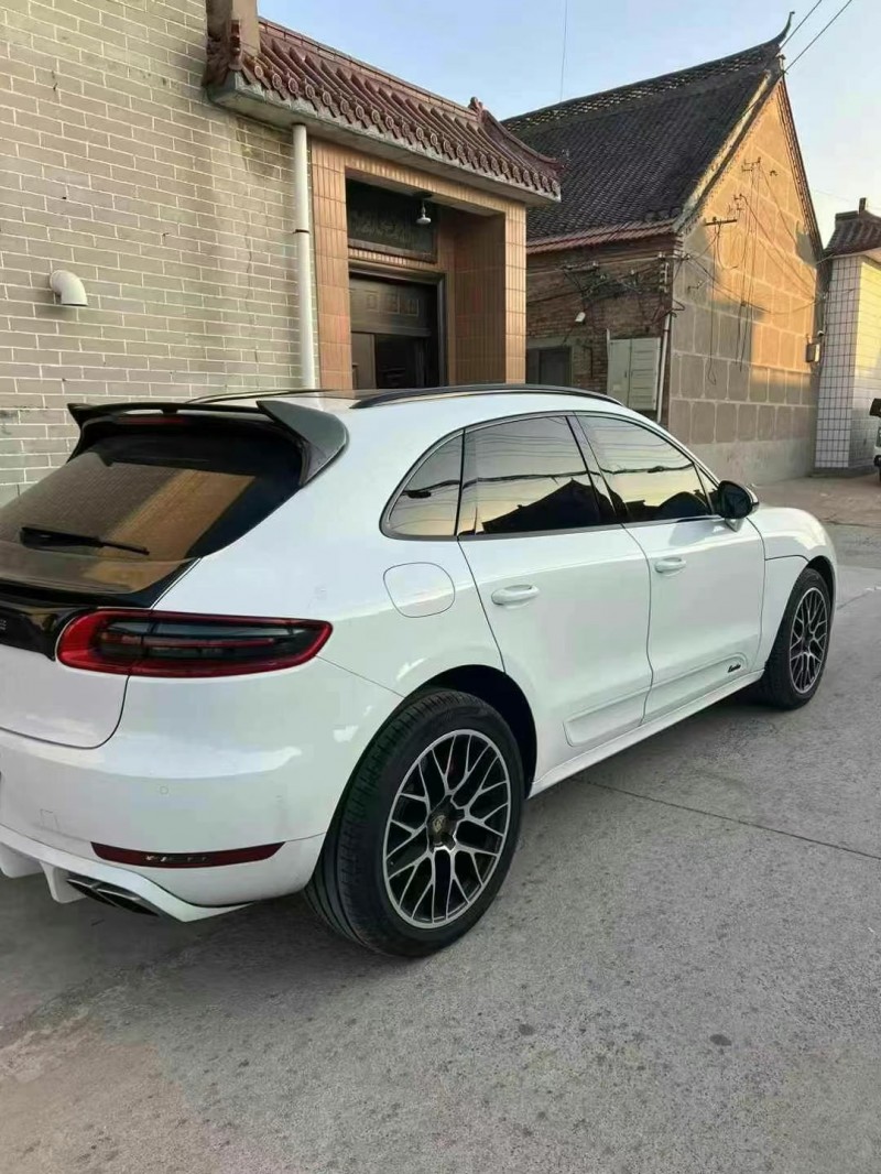 菏泽17年保时捷Macan8