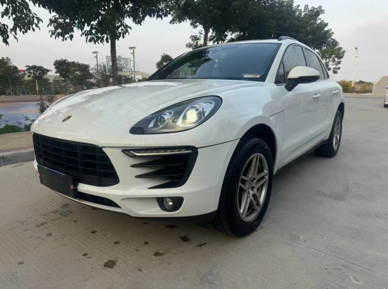 三明17年保時捷Macan2