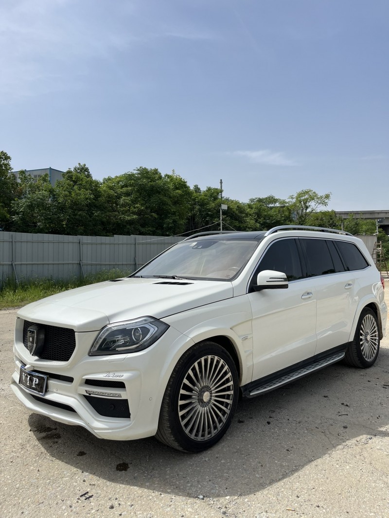 武汉17年奔驰罗伦士2