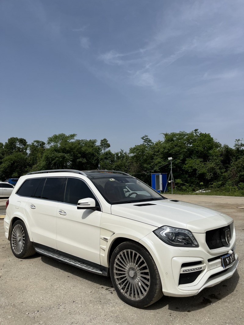 武汉17年奔驰罗伦士3